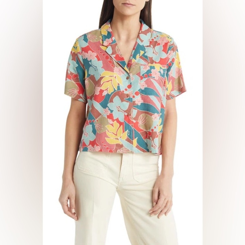 Marine Layer beach button up, collared Hawaiian shirt